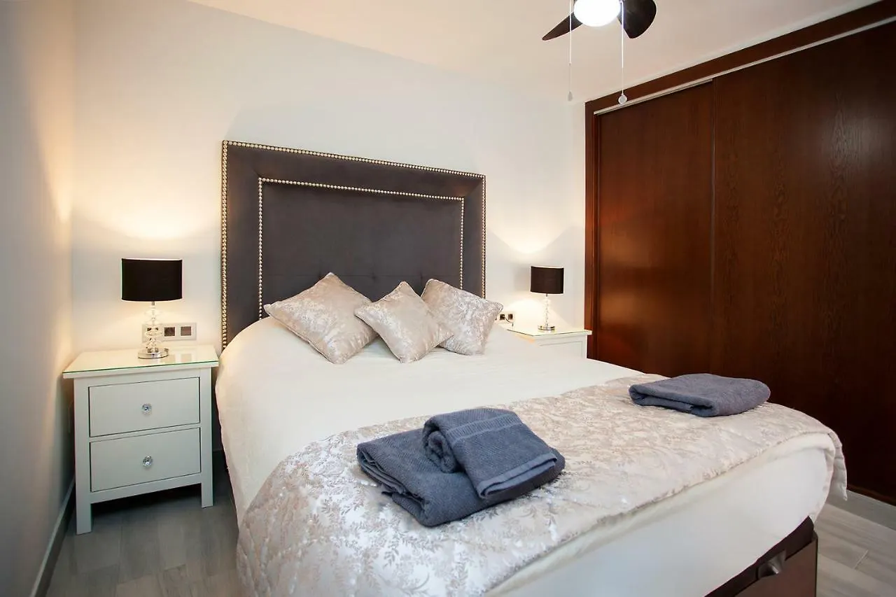 Apartamento Vadim contacts